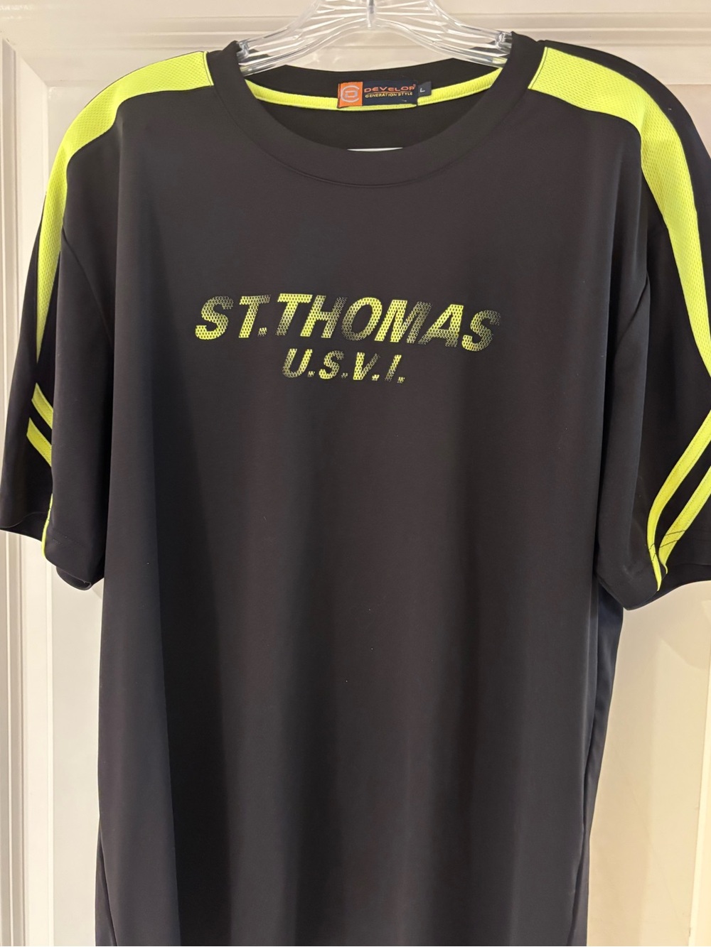 Saint Thomas United States Virgin Islands Short Sleeve Activewear T Size Large